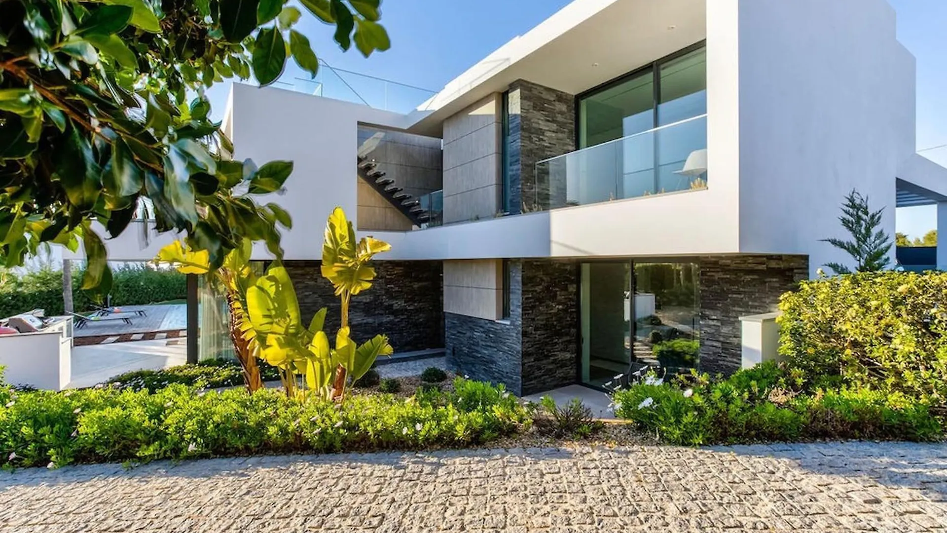 Villa 2 Rua Das Palmas - Luxurious, Stylish & Modern Carvoeiro